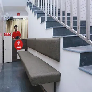 Oyo Chaithanya Complex Hotel